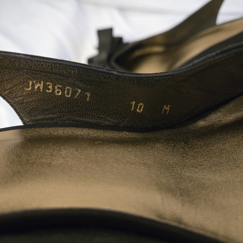 Stuart Weitzman Brown Satin Bow Peep Toe Heels | Size 10 - Picture 6 of 8